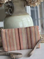 Riley Crossbody/Wristlet Embroidered Pattern in Rose