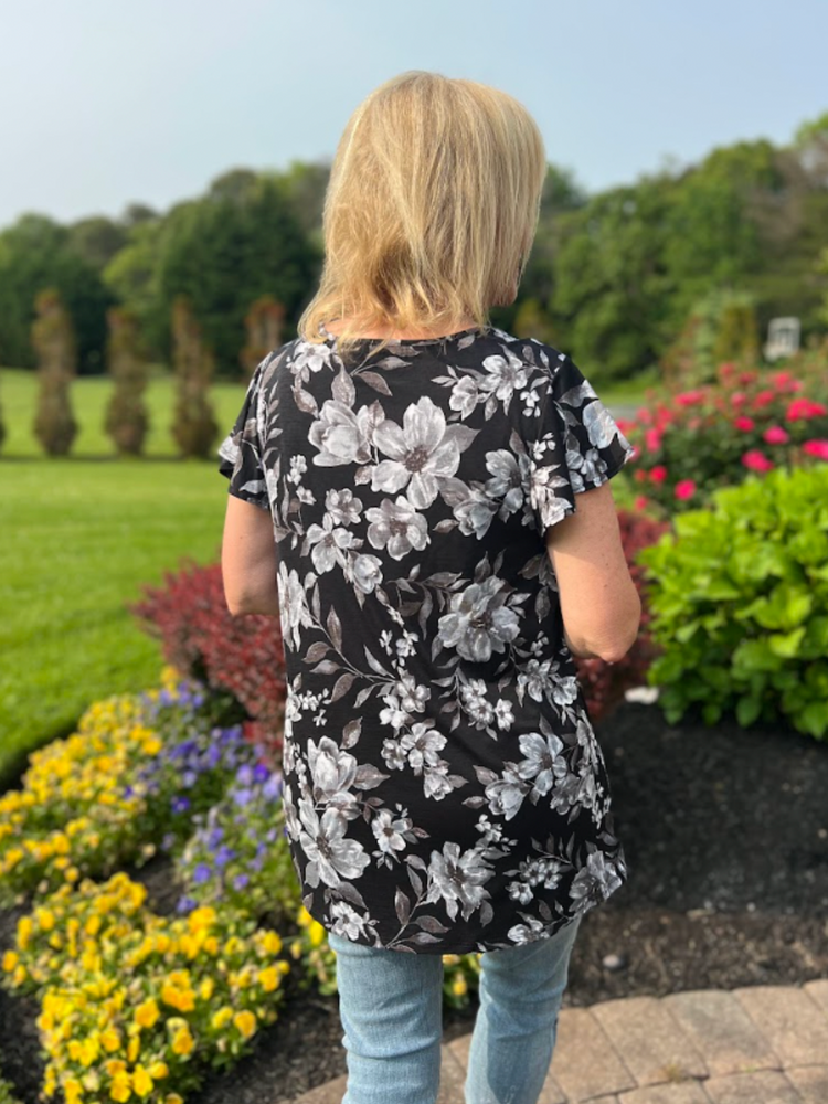 Black Floral Cutout Top in Curvy - Wild Magnolia