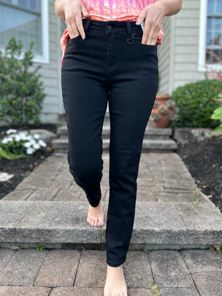 Judy Blue Mid-rise Black Slim Fit Jeans