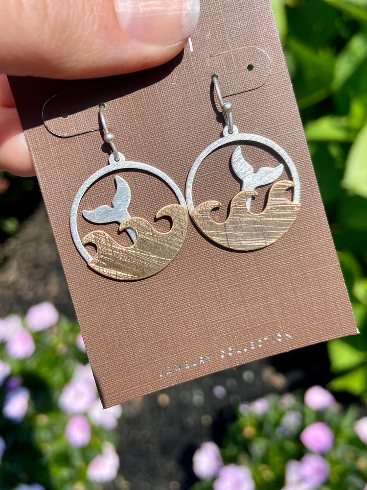 Whale Tail Earrings - Wild Magnolia