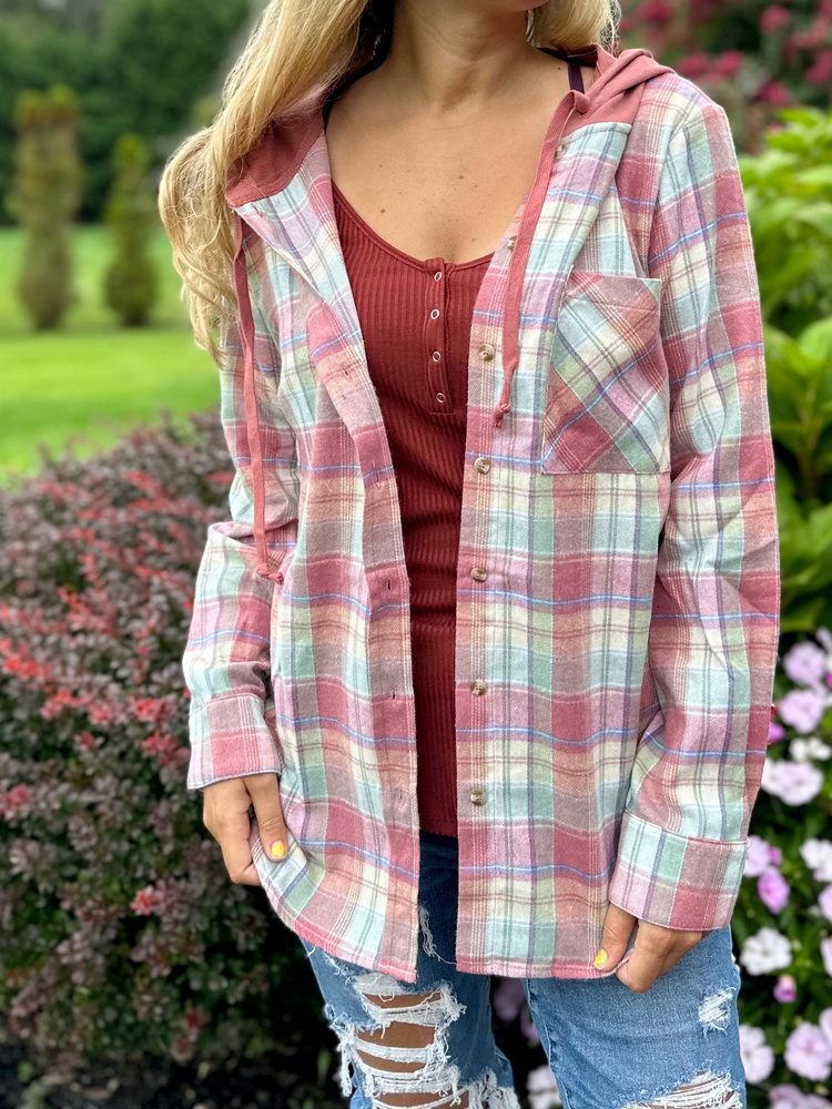 Button Down Hooded Flannel in Vintage Red