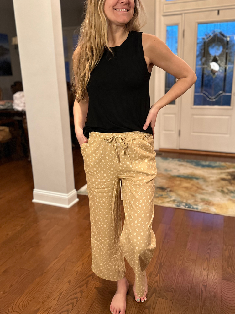 The Ella Pants in Golden Yellow Blossom