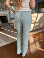The Laverne Pants in Mia Wash