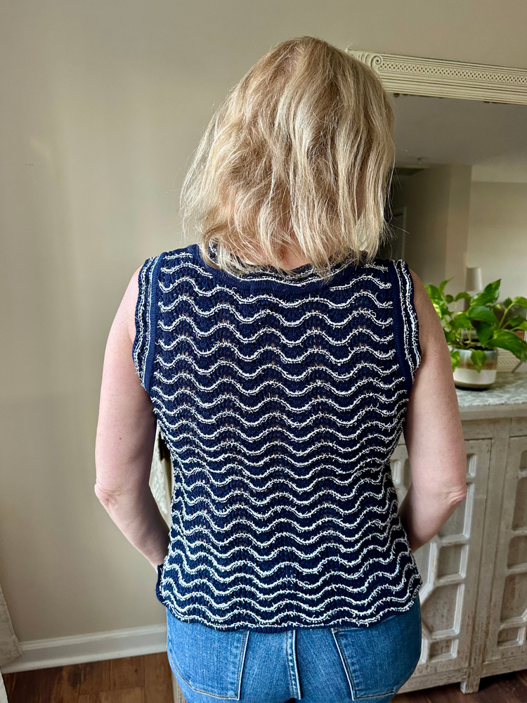 Wavy Sleeveless Knit Sweater in Navy