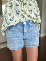 Judy Blue Midrise Shorts in Cyan