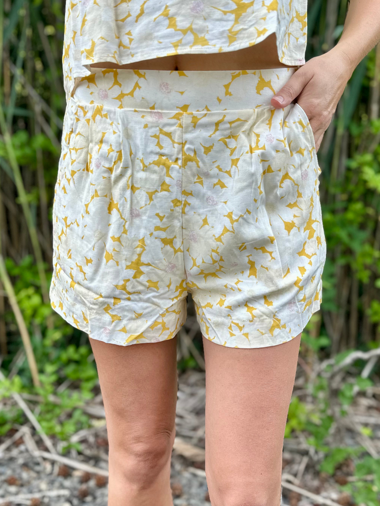 Daisy Floral Linen Shorts