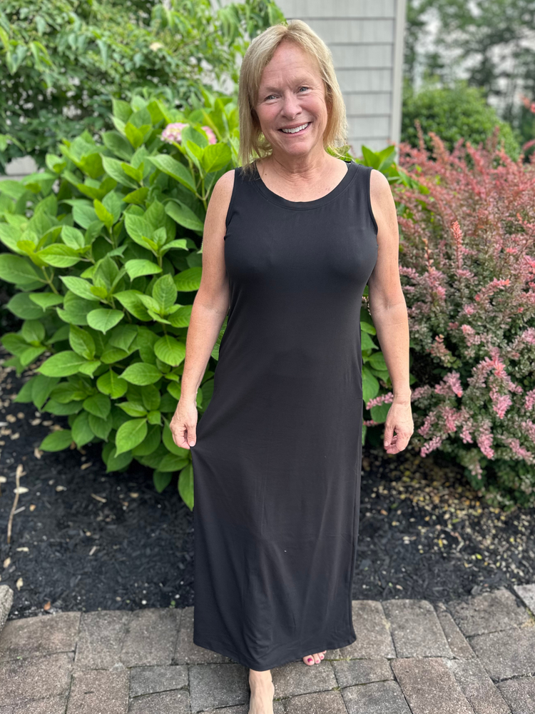 Sleeveless Flared Maxi Dress in Black