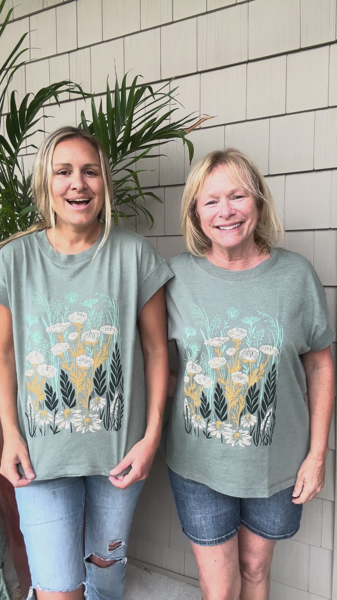 Wildflowers Tee in Washed Basil