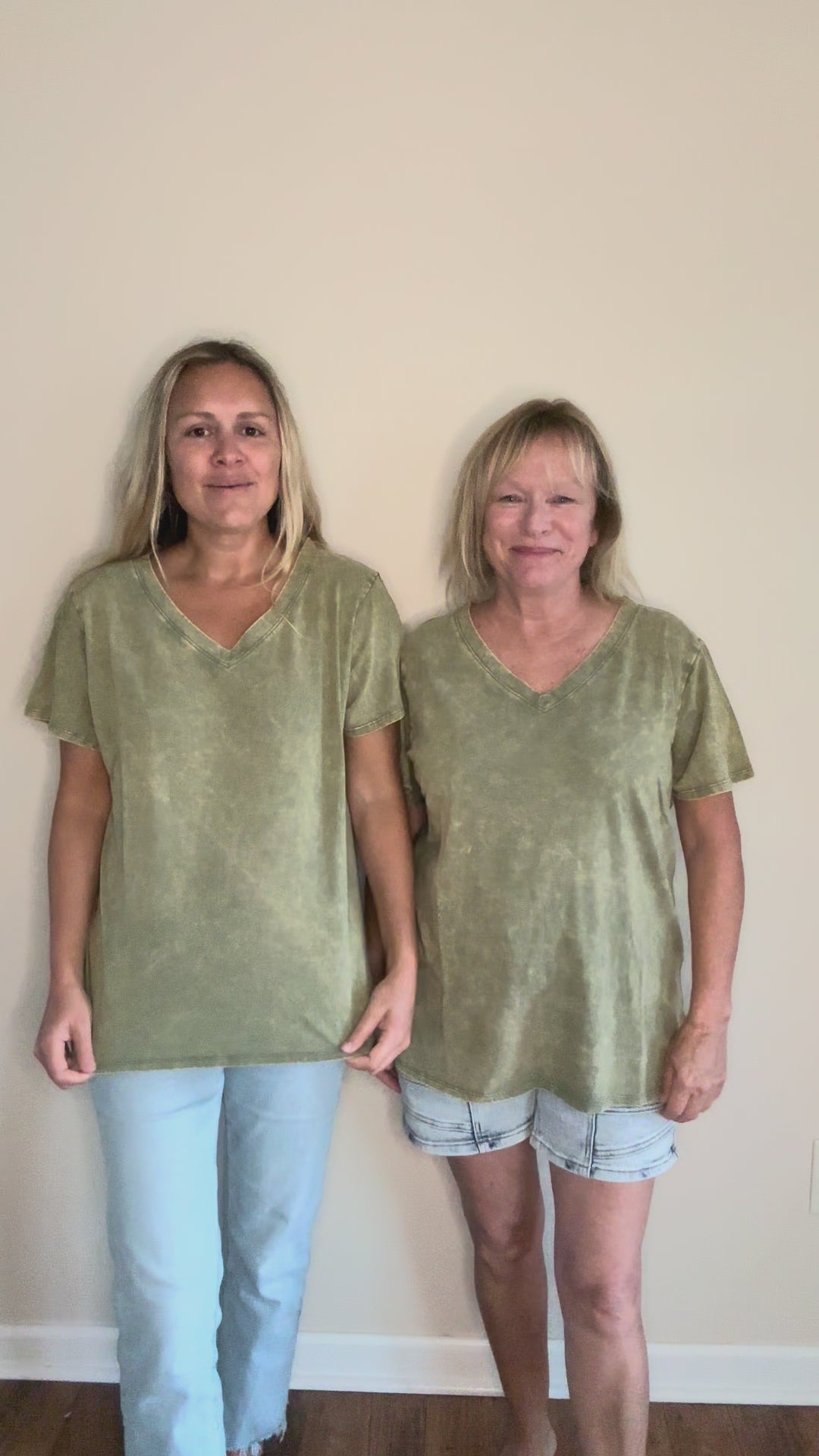 Mineral Wash Short Sleeve V-Neck in Light Olive