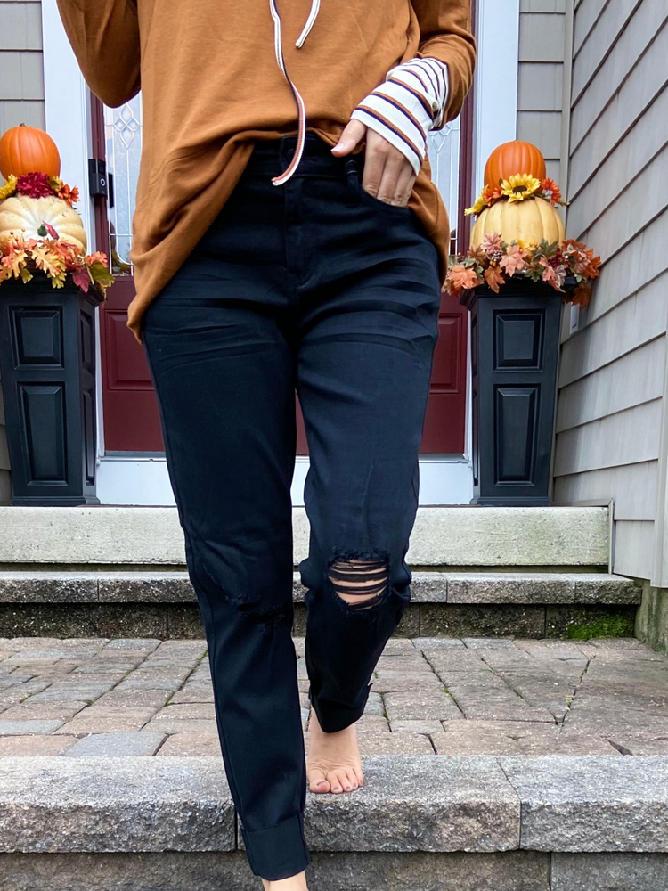 Black Distressed Slim Fit Judy Blue Jeans - Wild Magnolia