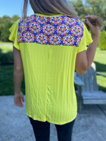 Sunny Daze Flower Top in Curvy - Wild Magnolia