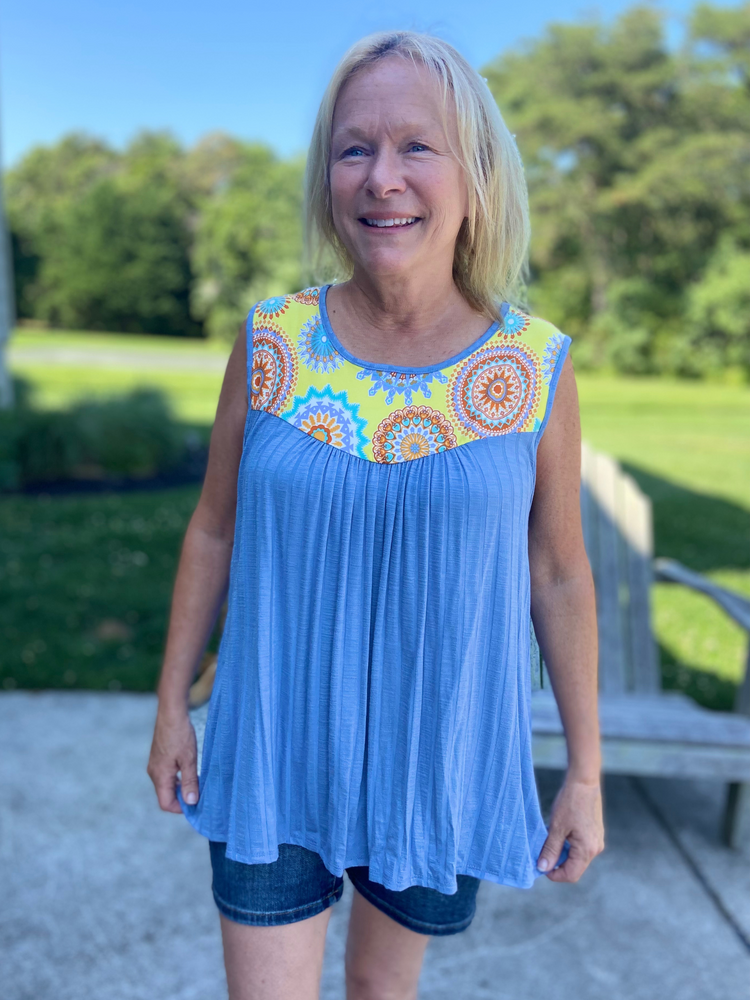 Medallion Knit Tank Top in Curves - Wild Magnolia