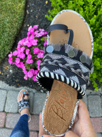 Raelynn Sandal in Black - Wild Magnolia