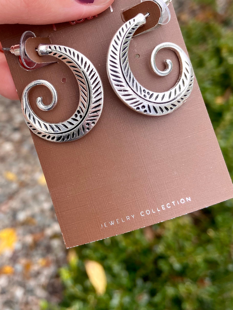 Silver Engraved Curl Earring - Wild Magnolia