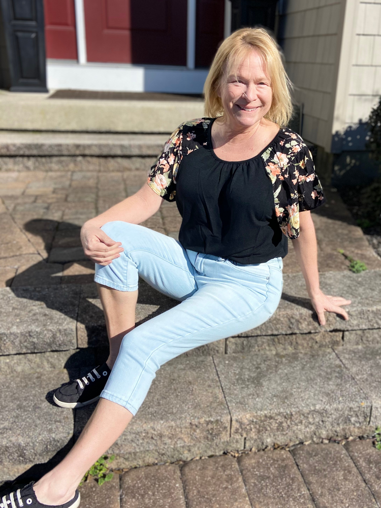 Judy Blue Light Wash Capris - Wild Magnolia