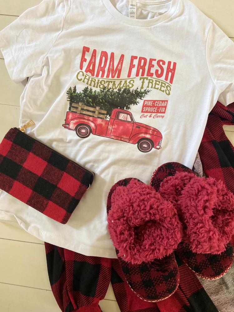 Vintage Christmas Tree Graphic Tee - Wild Magnolia
