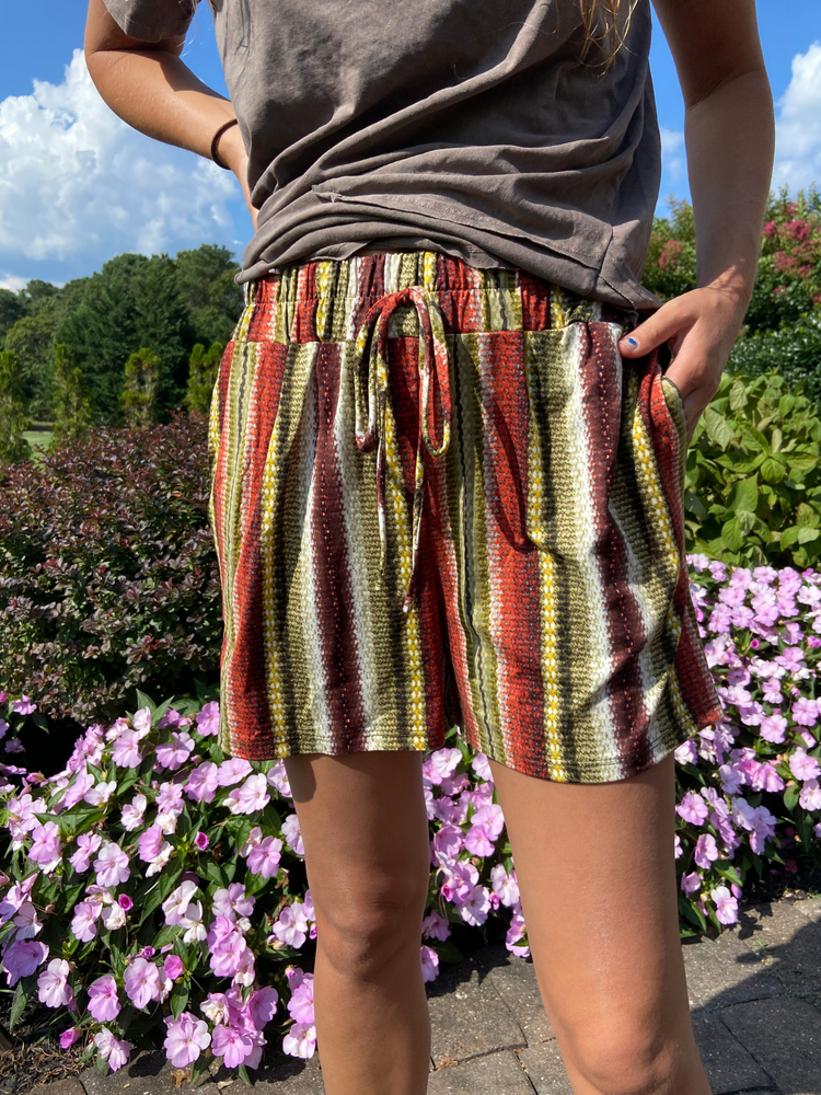 Casual Striped Elastic Shorts with Pockets Curvy - Wild Magnolia
